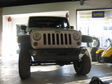 JEEPラングラーにHID&LED!
