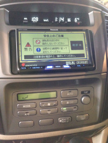 ランクル100にサイバーナビ!!