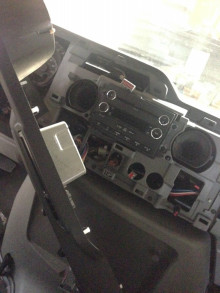 E-150にナビゲーション取付!!