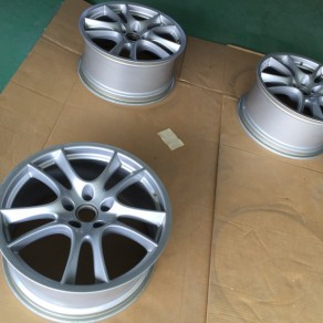 カイエンGTSホイール塗装＆ボディーコーティング!!