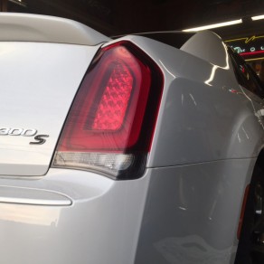 クライスラー300にエンジンスターター＆セキュリティ!!