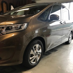 ホンダフリードにエンジンスターター付きセキュリティVIPER取付！！