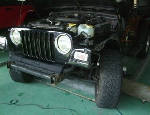 ラングラー・塗装　Ｅ３００・入庫　セルシオ・入庫