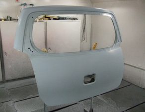 アルト・完成　エスティマ・塗装　プリウス・鈑金　チェイサー・完成　