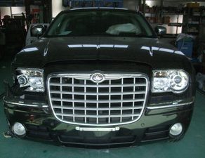 300C・入庫　Z4・入庫　ラングラー・入庫　IS350