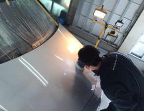 メルセデス　Bクラス磨き、仕上げ！！