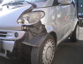 事故車スマート入庫　S2000ガラスコートメンテナンス　ラングラーﾊﾟｰﾂペイント　ラングラー組みつけ　メルセデス板金