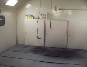 ラングラーヒンジペイント 300Cガラスコート施工納車 インプレッサ板金 スタッドレス入庫 モコ板金 キューブ部品入荷 ラングラーペイント