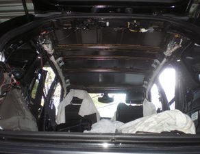 グラチェロ・ライニング取外し　アクセラ・完成　レガシー・組付　ラングラー・入庫