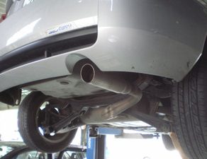 セリカマフラー交換　ダッチ･ｷｬﾘﾊﾞｰ納車　タイヤ交換　キックス・フレーム修正