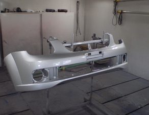 ｼﾎﾞﾚｰ・クルーズ塗装・組付　アリスト調色・塗装　ﾜｺﾞﾝＲ入庫　キックス・エンジンルーム組付