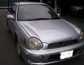 インプレッサ入庫　ハイエース入庫　キャリートラック入庫　カローラ塗装　グラチェロ入庫