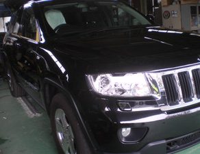 グラチェロ・磨き　モコ・塗装、磨き　フィット・鈑金　ミニキャブ・鈑金　アルファード・入庫