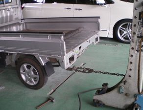 キャリー鈑金　タウンエース整備　サイ・タイヤ交換　アリスト納車　キックス納車