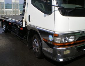 ヴィッツ・完成　ワゴンR・ヴィッツ・タイヤ交換　TN-７作業開始？　アイ・納車