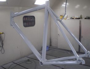 自転車フレーム・塗装　インプレッサ・コーティング　ラングラー・入庫