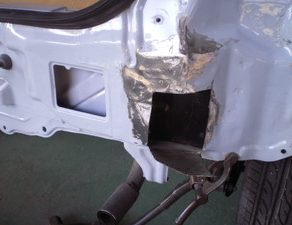 ラパン・鈑金　アクシオ・塗装　スイフト・磨き　グラチェロ・組付