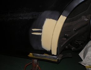 ３００C・鈑金、サフ　キャリィ・サフ　グラチェロ・鈑金　パトリオット・入庫