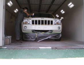 ジープ　グランドﾁｪﾛｷｰのガラスコーティング