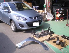 デミオ・完成　グラチェロSRT・鈑金　デミオ･入庫　インプレッサ・入庫　アルファード・入庫