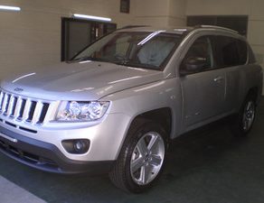 コンパス・コーティング　ラングラー・コーティング　塗装ブース・清掃