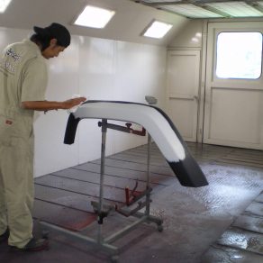 ジープラングラー　ﾁｪﾛｷｰ　エスティマ