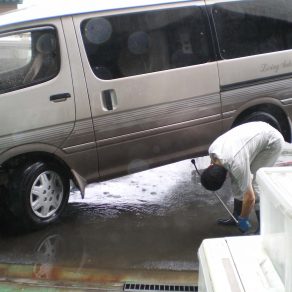 ﾄﾖﾀハイエース　メルセデスベンツＥ430　ダイハツミラ