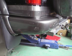 ビッグホーン･組付　ベンツＣ３００・サフ、塗装　ラングラー・完成