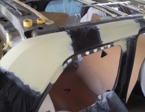 グラチェロ・鈑金　ハイエース・鈑金　ハイエース・入庫　エスティマ・入庫