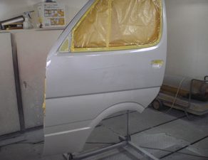 ハイエース・塗装　グラチェロ・塗装　イプシロン・入庫