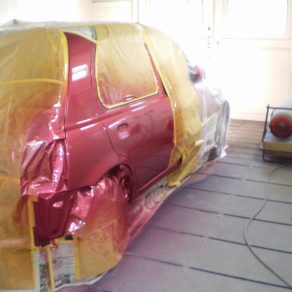 日産マーチ　ﾄﾖﾀハイエース　サクシード