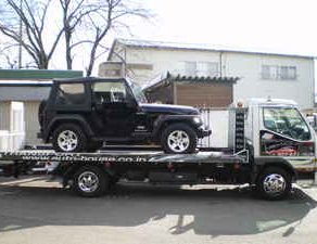 ｼﾞｰﾌﾟラングラー納車　ハイエース車検　ハイエース板金インプレッサ