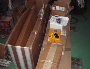 ラングラー・作業開始　グラチェロ・鈑金