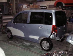 ホンダライフ　クライスラーグランドボイジャー　　日産キューブ