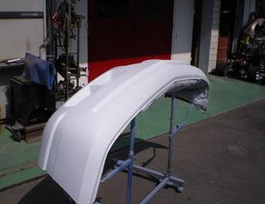 キャデラックエスカレード　パジェロ　チェロキー