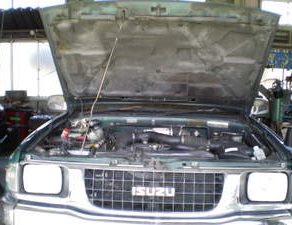 いすづミュー　ｼﾞｰﾌﾟパトリオット　スズキアエリオ