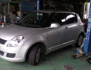 スイフト キャデラックエスカレード リンカーンLS フリード ヴィッツ アルト