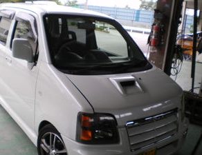 ワゴンR ステラ板金 グランドチェロキーペイント タウンボックス デリカ アストラGT