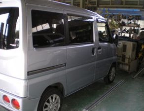 タウンボックス デリカ完成 グランドチェロキーいたずら パトリオット ラパン板金