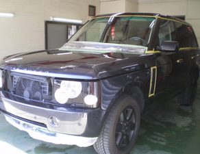 レンジ・完成　パッソ・完成　ボイジャー・バンパーシボ消し、塗装　スイフト･入庫　ベンツＣ２００・入庫　パトリオット･入庫