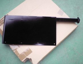 キャンター・左リヤフェンダー取付　Ｚ４･入庫　ラングラー・サフェーサ　プリウス・入庫