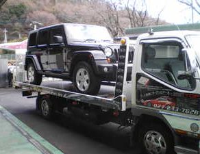 ﾗﾝｸﾞﾗｰ納車　パトリオット車高上げ　クルーズペイント　アイ板金　プレオ完成