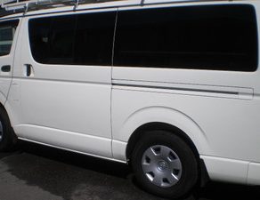 ハイエース・完成　タウンエース・入庫　ラパン・入庫　ルークス・入庫　スカイライン・入庫