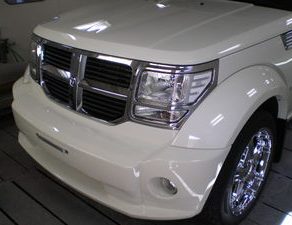 ナイトロガラスコート施工　クラウン車検整備　ﾗﾝｸﾞﾗｰバンパーｶｯﾄ　ユーノスロードスターバンパーペイント　ﾗﾝｸﾞﾗｰﾎﾟﾘﾏｰｺｰﾄ施工