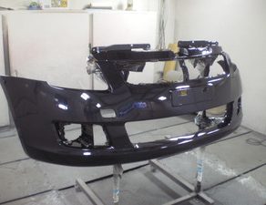 スイフト・塗装、組付　ゴルフ・オイル交換　シビック・ホイール完成