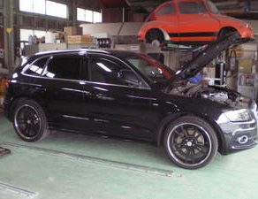 アウディQ5板金車輌入庫 ISTペイント モビリオ組みつけ ガン分解清掃
