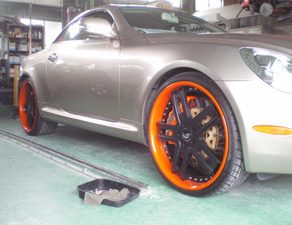 ソアラ・完成　ラングラー・組付　グラチェロ・コーティング完成　スッテプワゴン・鈑金　