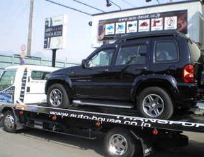チェロキー納車 Z一時保管 ミューラジエター修理 ディアスナビ付け