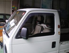 アクティ車検　ライフ板金　マークＸ板金　ＢＭＷ318車検　300Ｃコーティング準備