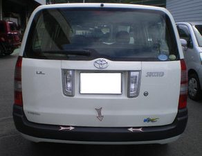 サクシード・入庫 インプレッサ・入庫 ライトハウジング塗装